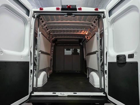 Used 2024 RAM ProMaster 2500 image 10