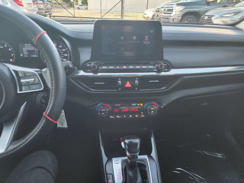Used 2019 Kia Forte S w/ S Premium Package FWD image 18