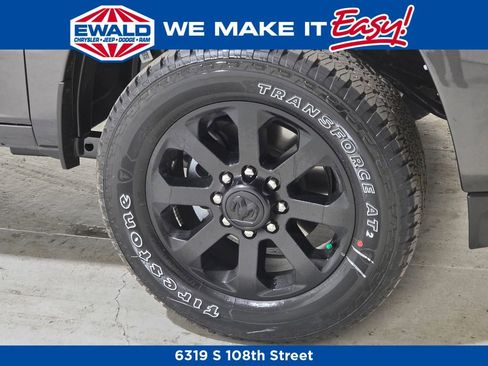 New 2026 RAM 2500 Big Horn AWD/4WD image 16