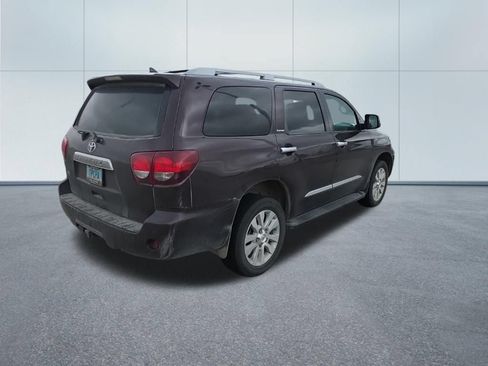 Used 2019 Toyota Sequoia Platinum AWD/4WD image 6