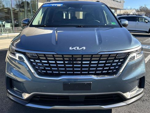 Used 2024 Kia Carnival SX Prestige image 11