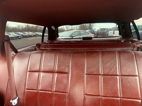 Used 1992 Oldsmobile Custom Cruiser image 40