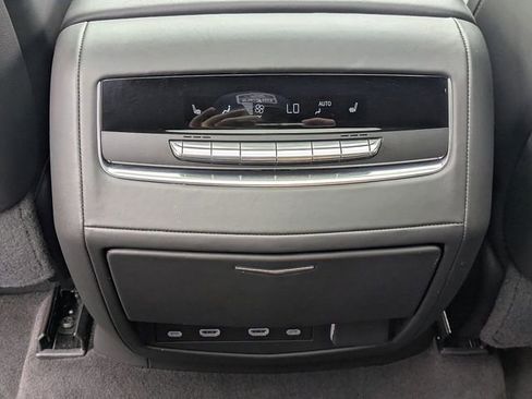 Certified 2024 Cadillac Escalade ESV Premium Luxury Platinum AWD/4WD image 16
