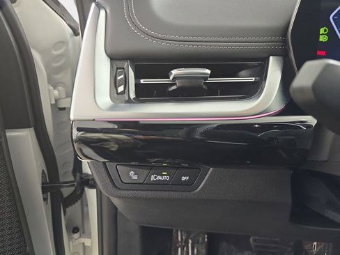 Used 2025 BMW X1 xDrive28i w/ Technology Package image 28