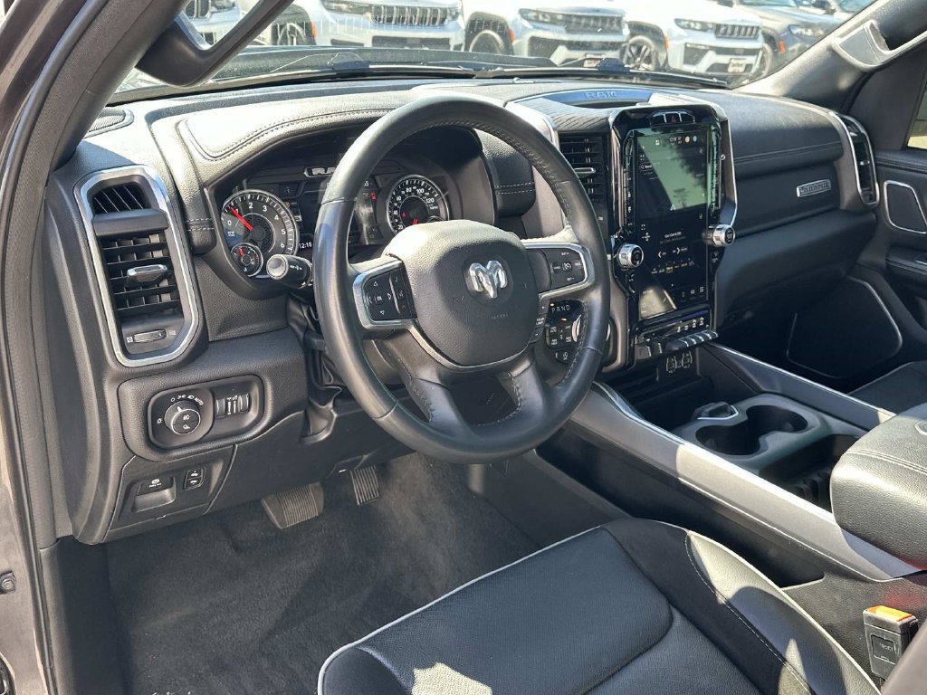Used 2023 RAM 1500 Laramie AWD/4WD image 2