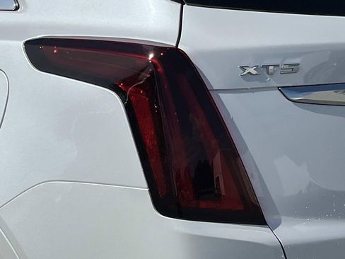 New 2025 Cadillac XT5 Premium Luxury image 10