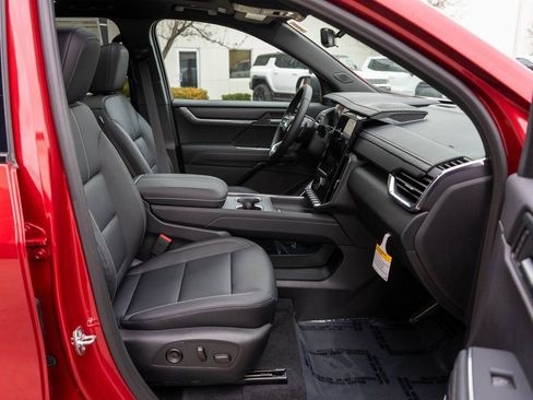 New 2026 GMC Acadia Elevation w/ Black Edition image 10