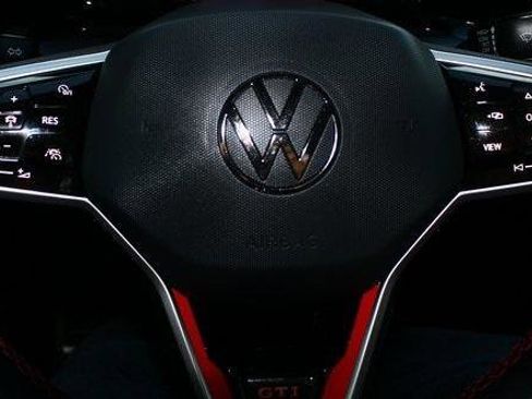 Used 2023 Volkswagen GTI Autobahn image 15