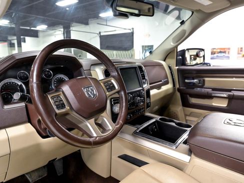 Used 2014 RAM 1500 Laramie w/ Convenience Group RWD image 8