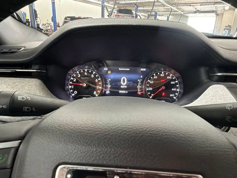 Used 2024 Jeep Compass Latitude AWD/4WD image 19