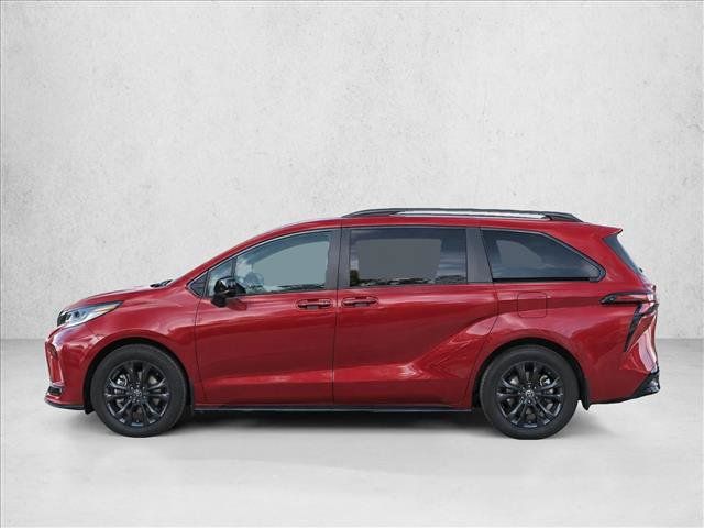 Used 2026 Toyota Sienna XSE AWD/4WD image 12