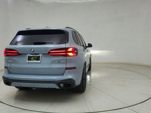 Used 2025 BMW X5 xDrive40i w/ M Sport Package image 74