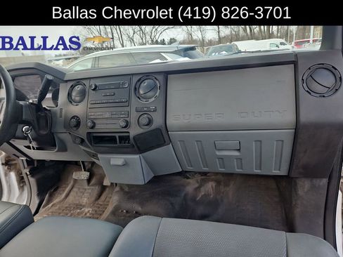 Used 2015 Ford F250 XL w/ Snow Plow Prep Package image 28
