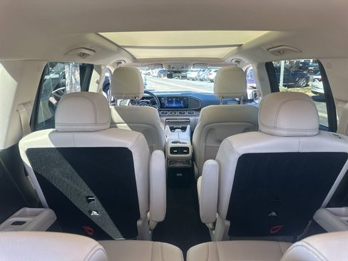 Used 2024 Mercedes-Benz GLS 450 4MATIC image 20