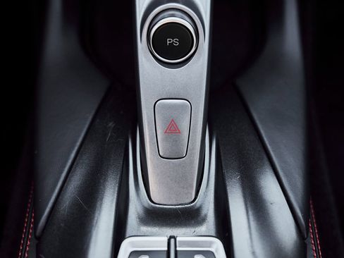 Used 2020 Ferrari 812 Superfast RWD image 61