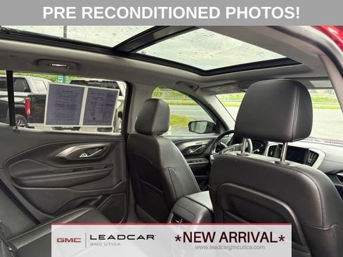 Used 2023 GMC Terrain SLT w/ Elevation Edition AWD/4WD image 15