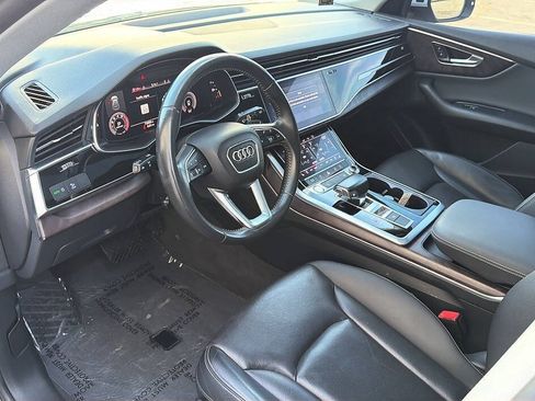 Used 2019 Audi Q8 Premium Plus w/ Premium Plus AWD/4WD image 5