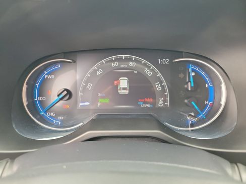 Used 2025 Toyota RAV4 LE AWD/4WD image 21