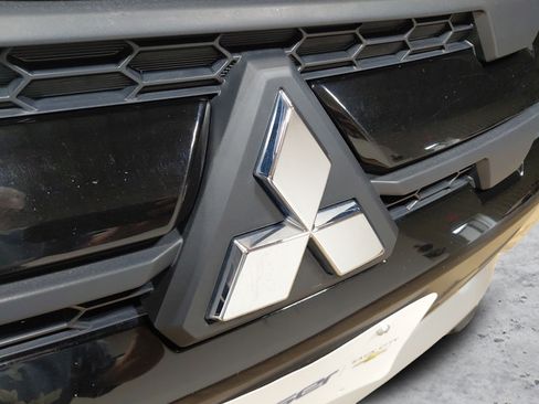 Used 2025 Mitsubishi Outlander Sport LE AWD/4WD image 11