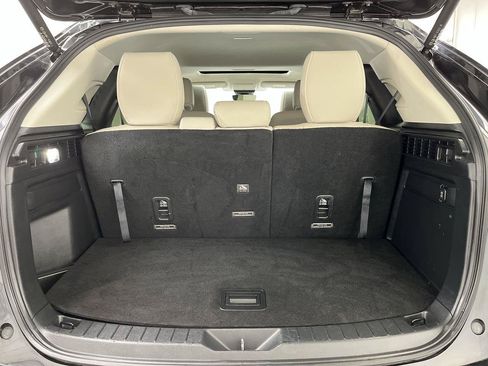 Certified 2024 MAZDA CX-90 Plug-In Hybrid w/ Preferred AWD/4WD image 30