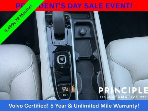 Certified 2024 Volvo XC90 B5 Plus image 21