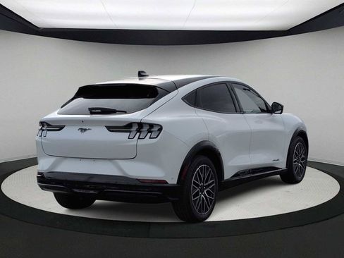 Used 2024 Ford Mustang Mach-E Premium image 8