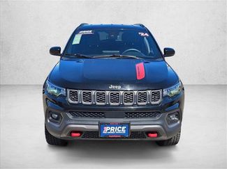 Used 2024 Jeep Compass Trailhawk video 2
