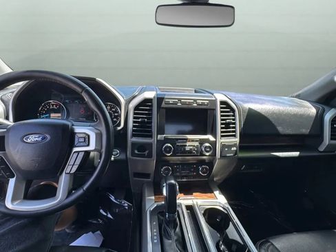 Used 2020 Ford F150 Lariat RWD image 26