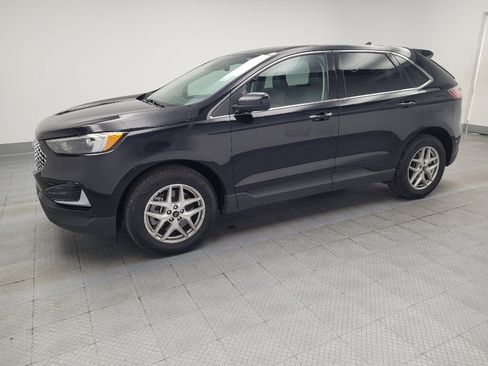 Used 2023 Ford Edge SEL image 2