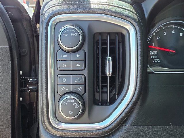 Used 2020 Chevrolet Silverado 1500 LT Trail Boss w/ Convenience Package AWD/4WD image 28