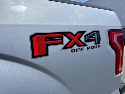 Used 2015 Ford F150 XLT w/ Equipment Group 302A Luxury AWD/4WD image 39
