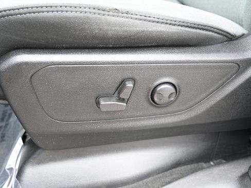 Used 2022 RAM 1500 Big Horn AWD/4WD image 15