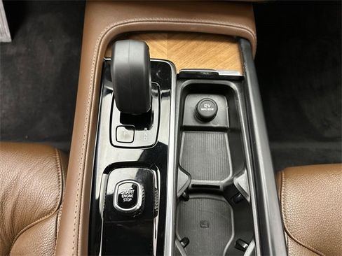 Certified 2023 Volvo XC90 B6 Plus w/ Protection Package Premier image 20