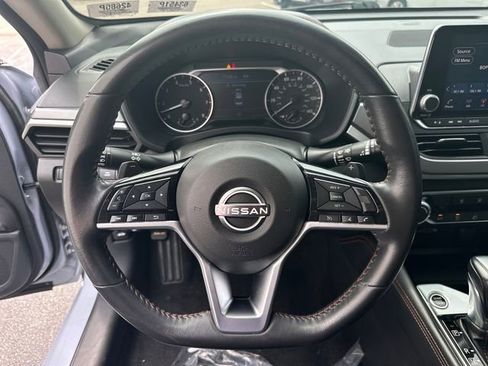 Used 2024 Nissan Altima 2.5 SR FWD image 23