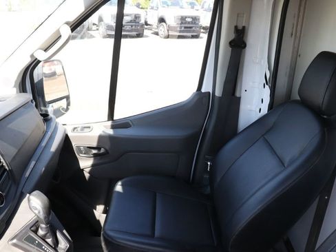 Used 2022 Ford Transit 350 DRW RWD image 13