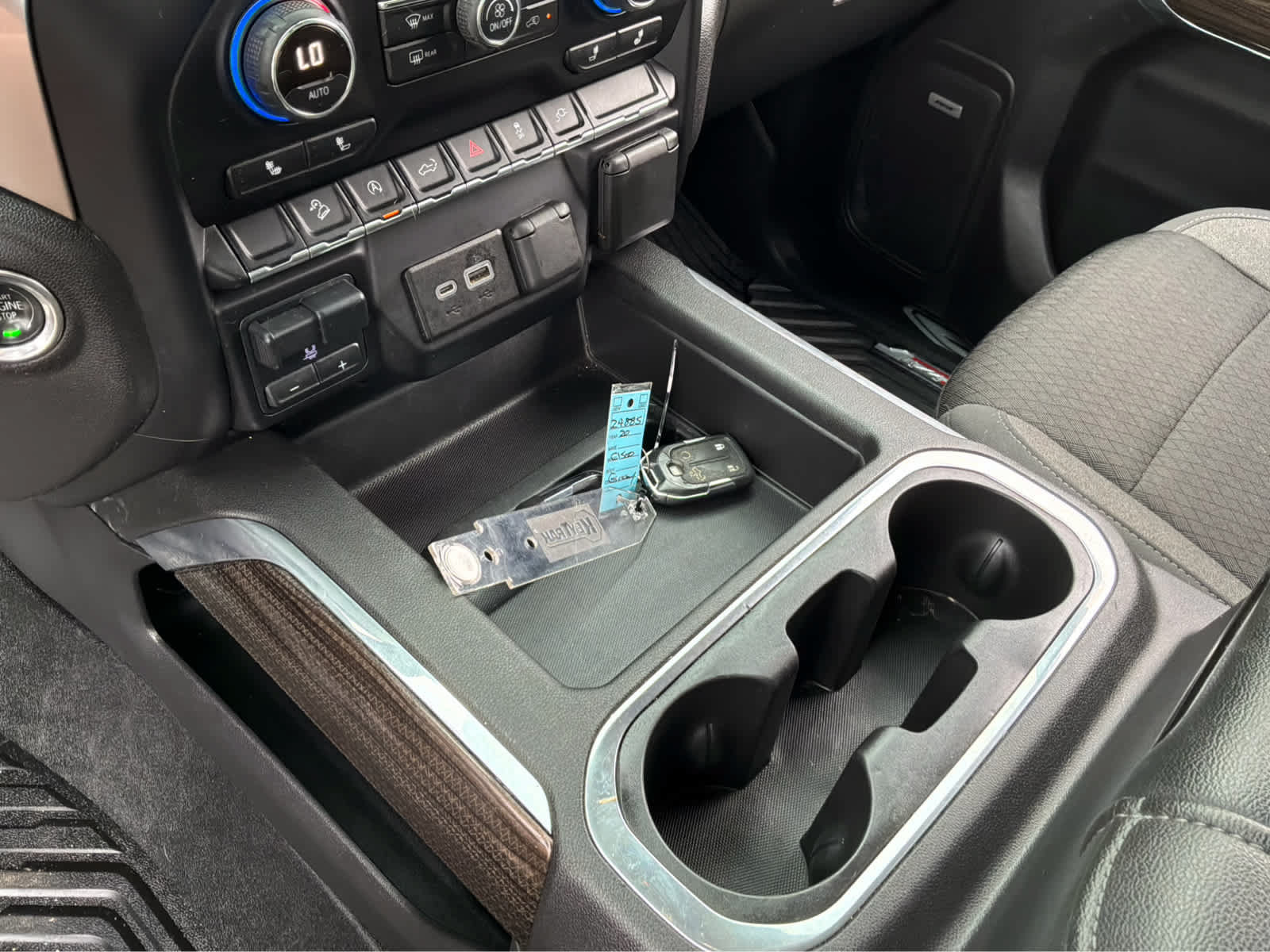Used 2020 Chevrolet Silverado 1500 RST AWD/4WD image 17