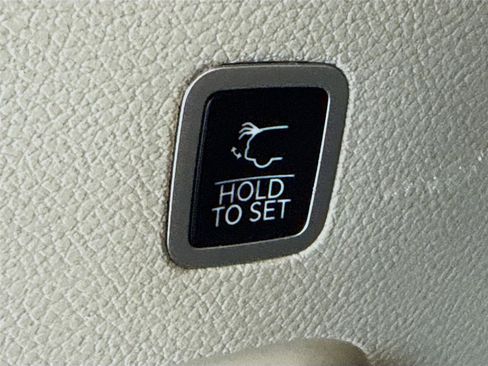 Used 2022 Jeep Wagoneer Series II w/ Premium Group I image 23