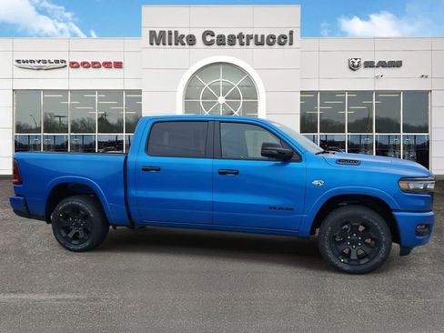 New 2026 RAM 1500 4x4 Crew Cab image 3