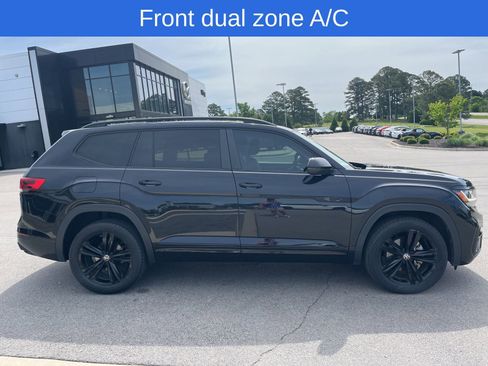 Used 2022 Volkswagen Atlas SEL R-Line AWD/4WD image 4