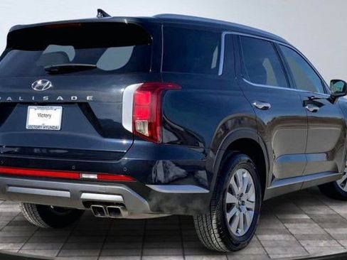 Used 2024 Hyundai Palisade SEL image 2