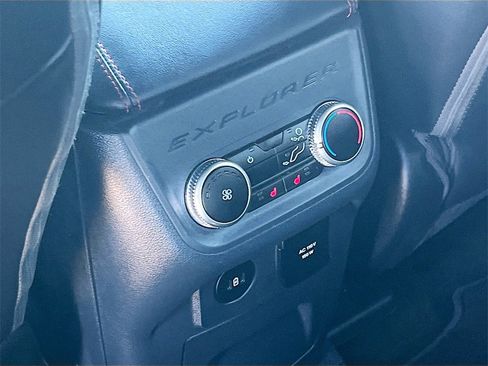 Used 2025 Ford Explorer ST-Line w/ Premium Package image 26