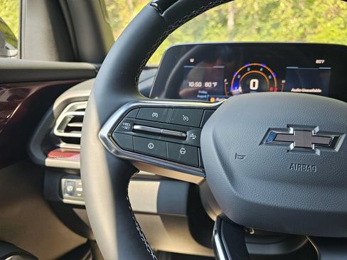 New 2026 Chevrolet Traverse Z71 w/ Enhanced Driving Package AWD/4WD image 34
