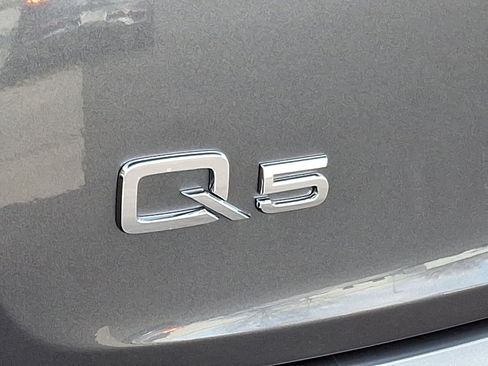 Used 2022 Audi Q5 2.0T Premium Plus image 34