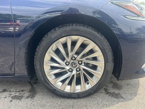 Used 2020 Lexus ES 350 w/ Accessory Package 2 FWD image 24