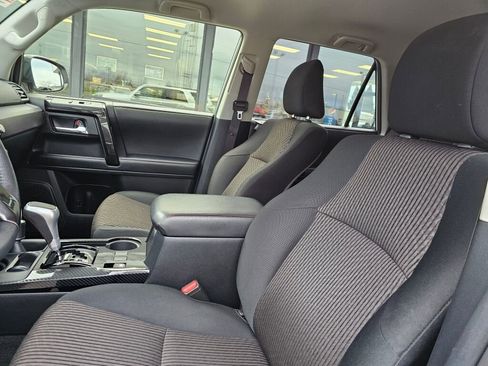 Used 2021 Toyota 4Runner TRD Off-Road image 18