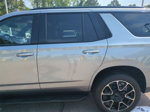 Used 2024 Chevrolet Tahoe RST w/ Luxury Package AWD/4WD image 28
