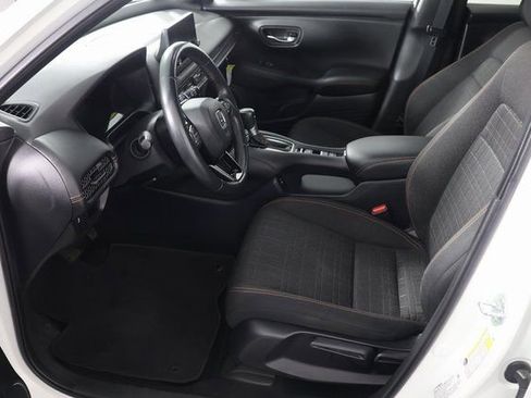 Used 2024 Honda HR-V Sport image 18