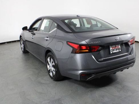 Certified 2025 Nissan Altima 2.5 S FWD image 16