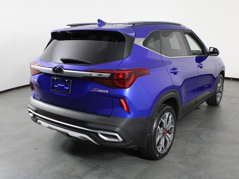 Used 2021 Kia Seltos S AWD/4WD image 3