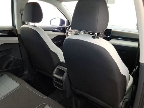 Certified 2025 Volkswagen Taos S image 20